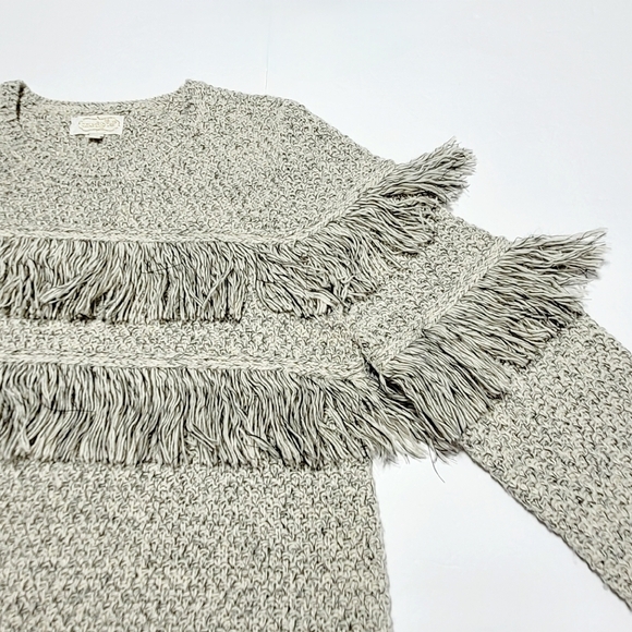 Mudpie Boho Beckham Fringe Oatmeal Sweater (M) - Picture 5 of 10